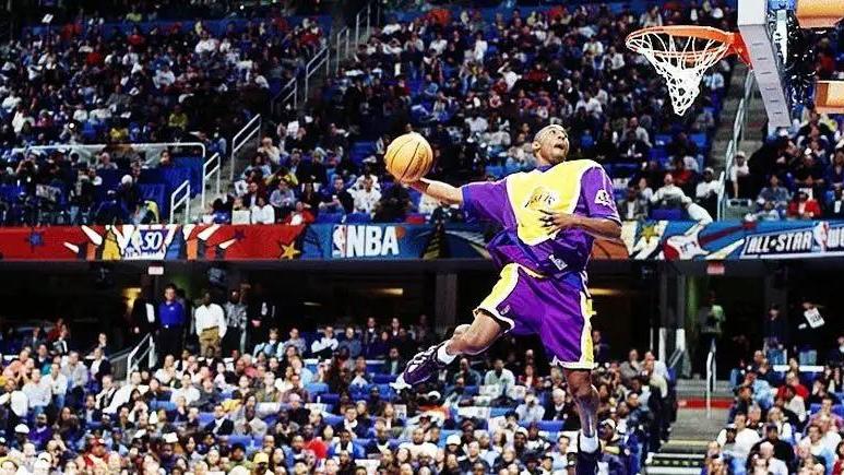 迈克尔·乔丹|乔丹在NBA中是个传奇，他的球技在NBA中算顶级