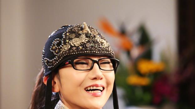 曹可凡|曹可凡：文笔了得，用408字小作文高度凝练杨丽萍的“艺术人生”