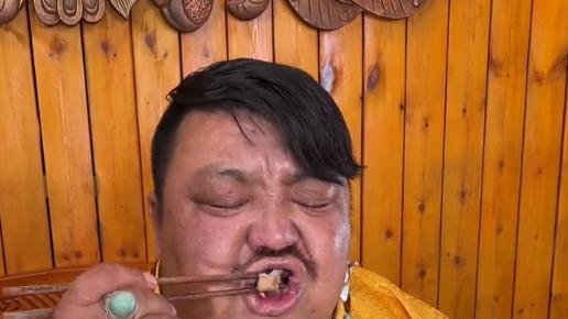 拿减肥当玩笑？吃播“三巨头”重回老本行，网友：早晚复胖