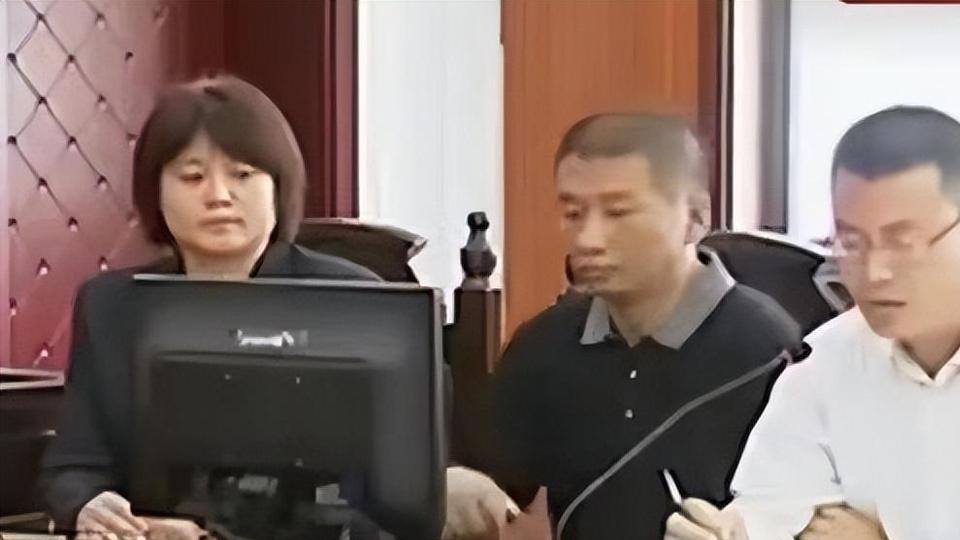 儿子被偷走送人，生母17年后得知真相上门寻子，表哥：你就认命吧