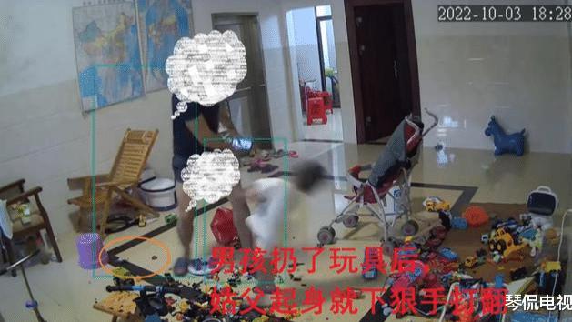 人心险恶！2岁孩子被亲姑父下狠手打翻，结果令人唏嘘！