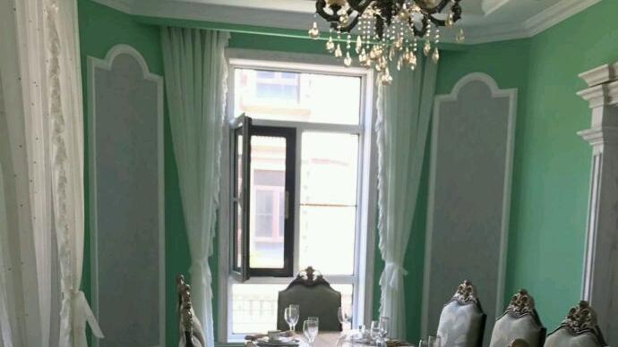 晒我家别墅，卧室60平，装修花费400万，四楼整层的衣帽间太赞了