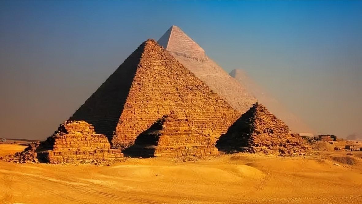 金字塔的最终真相：一份3000年前的手稿，意外揭开塔尖顶石之谜