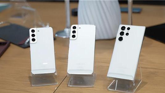 三星|iPhone13本土遇最强对手，三星S22Ultra一机难求