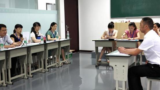 招聘|乡镇公务员开启招聘，福利待遇佳还是编制内，择优录取这类人