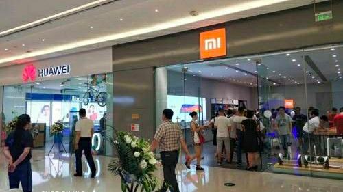 vivo|手机店里大多向顾客推荐vivo oppo，原因是优惠几百店家还能赚几百