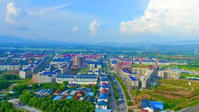 缙云|仅管辖7个村的长沙小镇，镇中心规模却不输县城，还拥有工业园区