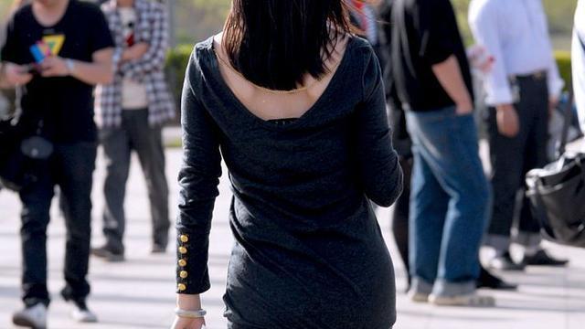 广东：女子卸妆前后变化太大了，网友：化妆彩礼50万，卸妆后5万