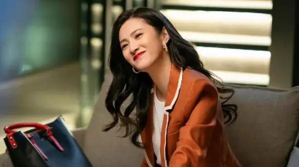 全职太太|《玫瑰之战》讲述了全职太太的不易，告诫女性结婚和事业同样重要