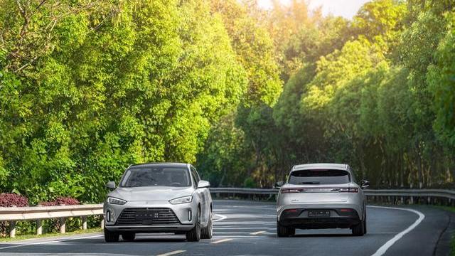 三星|没人质疑华为！但余承东和马斯克的差距，至少一个王传福