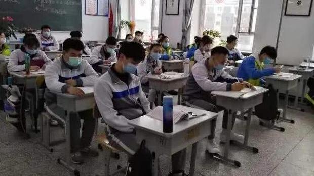考试|高三三次模拟考没过400分，还有希望上本科吗？资深班主任这样说