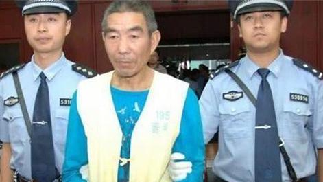 2012年云南17名青年失踪，警方锁定一个卖鸵鸟肉的老头：肉哪来的