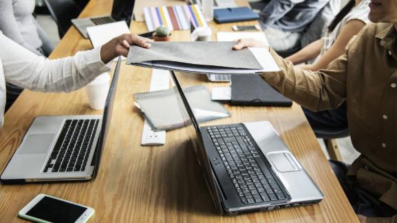 |上班族经常加班，不想去上班怎么办？