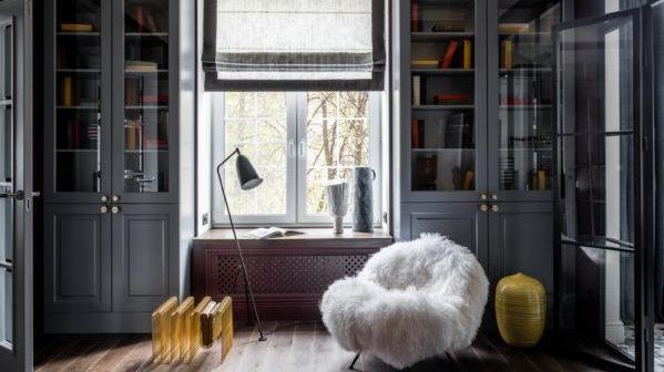 33平的老公寓，用理性与感性的色彩，呈现诗与远方的文学青年梦