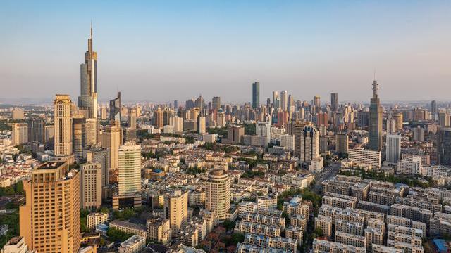 林龙安|买一套送一套！南京楼市库存“压力山大”，开发商为卖房下血本