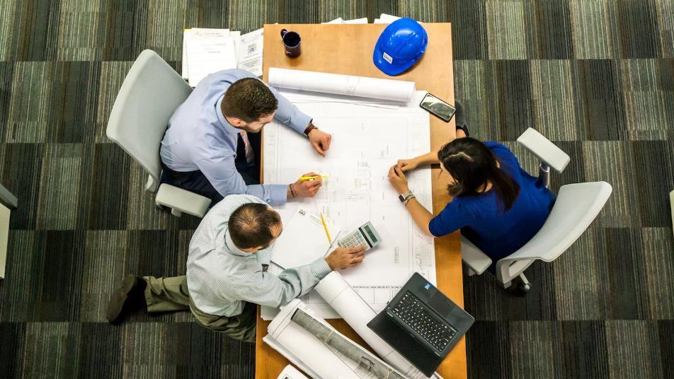 求职|求职艰难也要保持自尊，跪下不是吃饭的必要条件