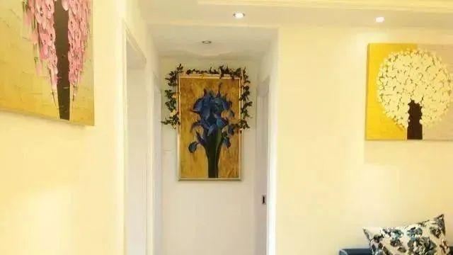 去参观朋友新房，看完大笑了，谁想到把抽油烟机挂那儿的？人才啊