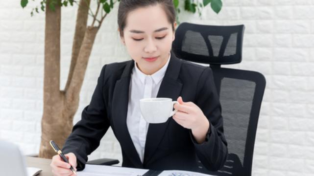 |不要再抱怨“老板”总不给你“加薪”了