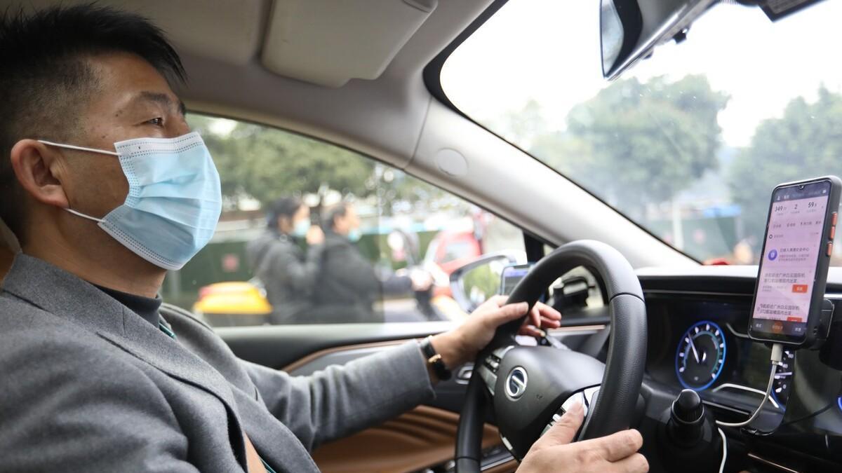 “退车”潮流下，280万出租司机哭诉：是时代狠心将我们抛弃了