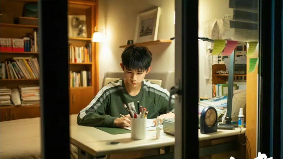 大考|全剧最刚的人却最怂，《大考》里的他堪称人类高质量结婚适用男