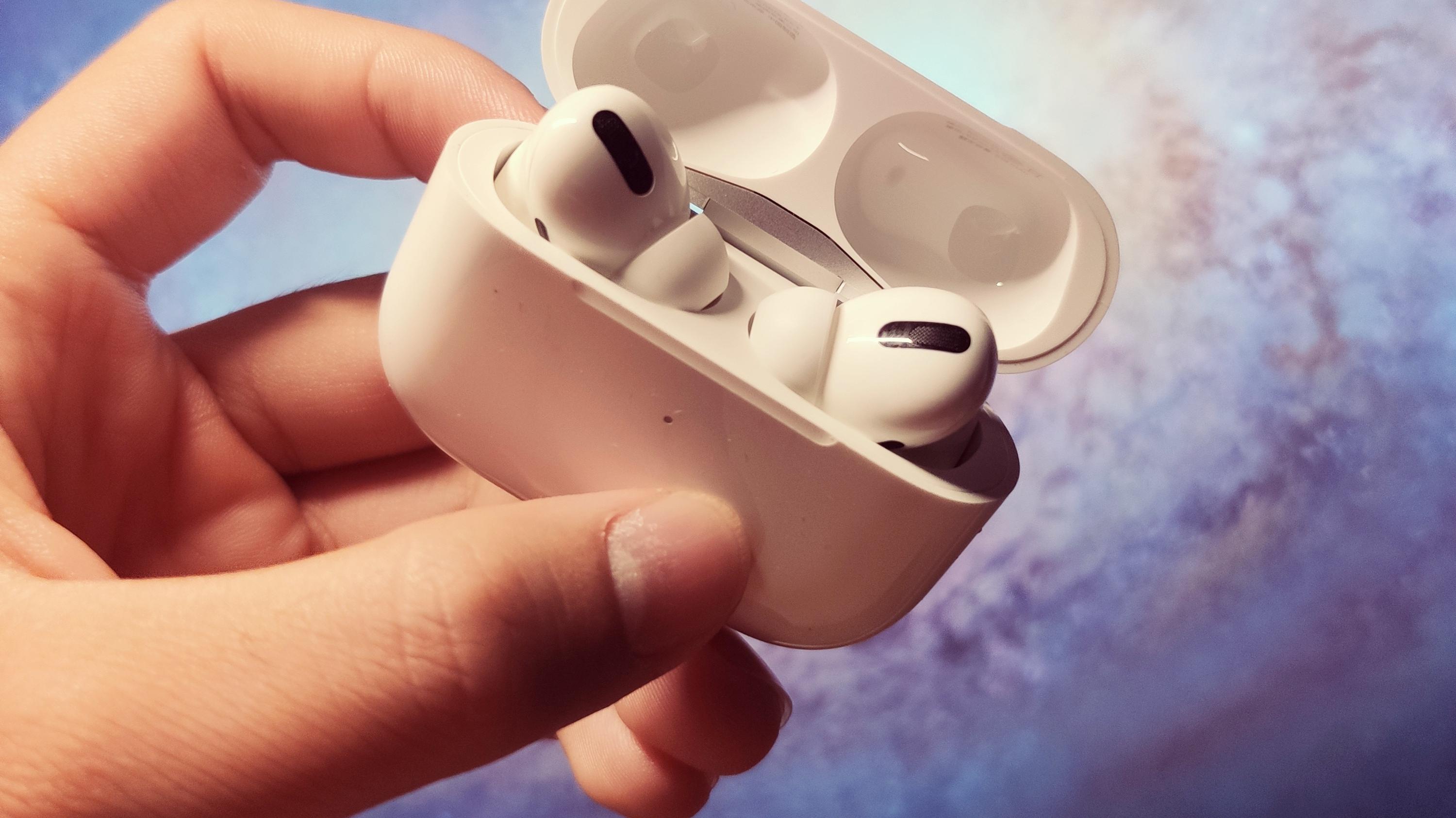TWS耳机推荐：iPhone必选Airpods，安卓最推荐这款百元新品