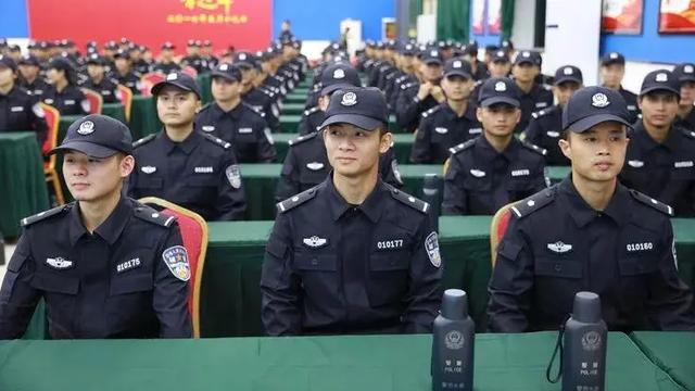 辅警|辅警岗位启动下半年招聘，以下条件优先录用，大专生上岸的好机会