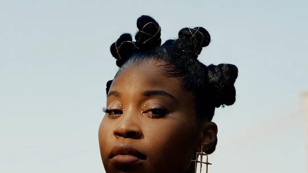 变形金刚7|《变形金刚7》黑人女主被吐槽长得太丑，导演和男主都是黑人