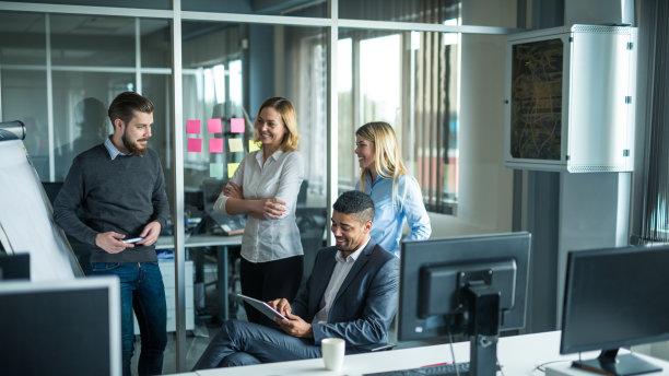 李嘉诚|如何做，才能赢得职场与生活的成功呢？