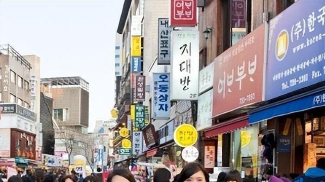 29楼女房主被“网暴”，逼骑手爬楼让店铺停业，是恶意还是无奈？