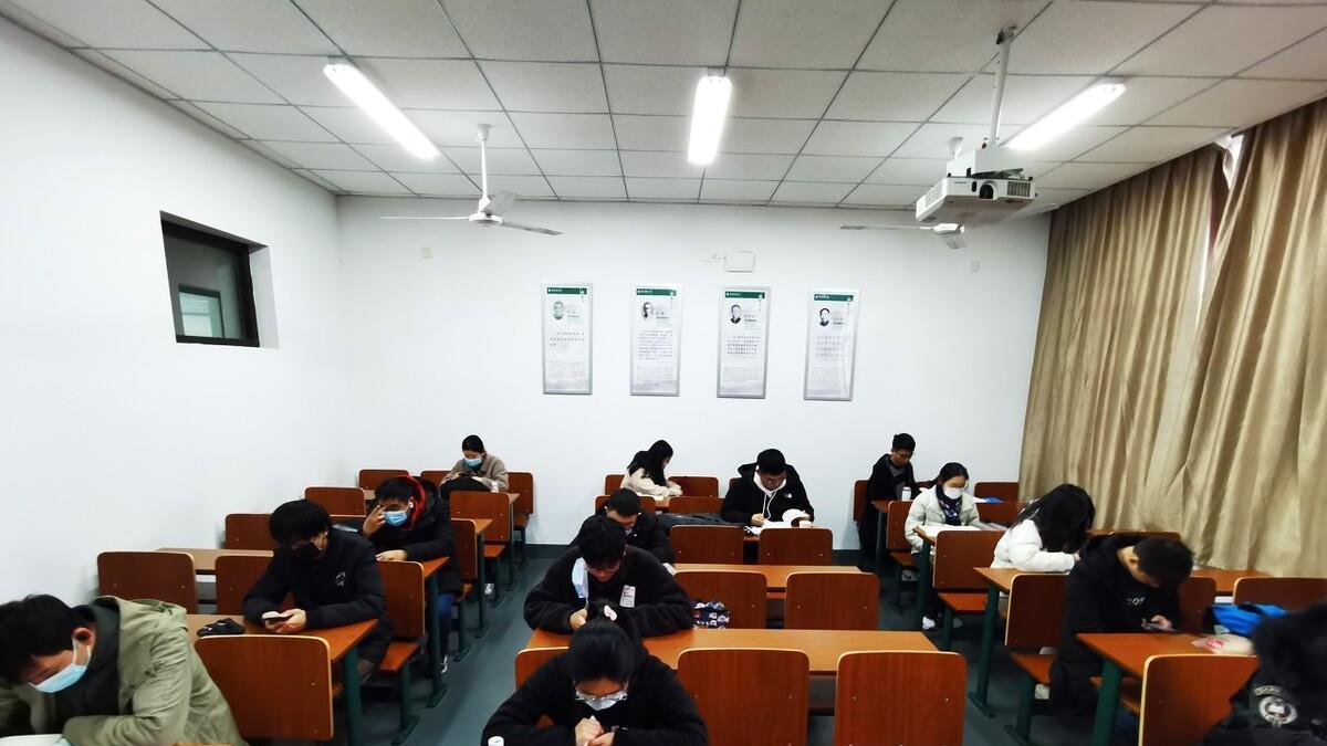 招聘|国考即将招聘公务员，考试作弊后果严重，网友表示很支持！