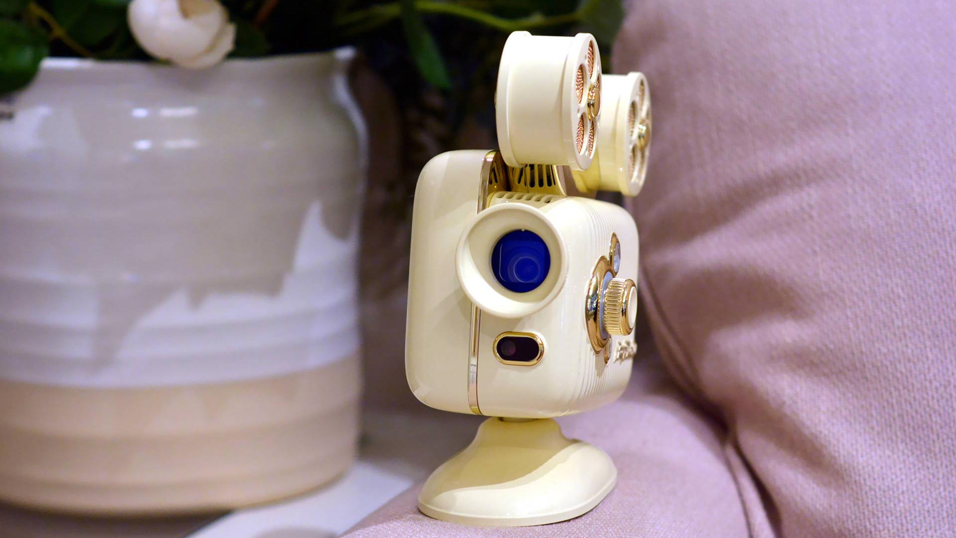 智能手机|被它的颜值破防了，猫王灵感P5投影仪实测：老式放映机造型设计