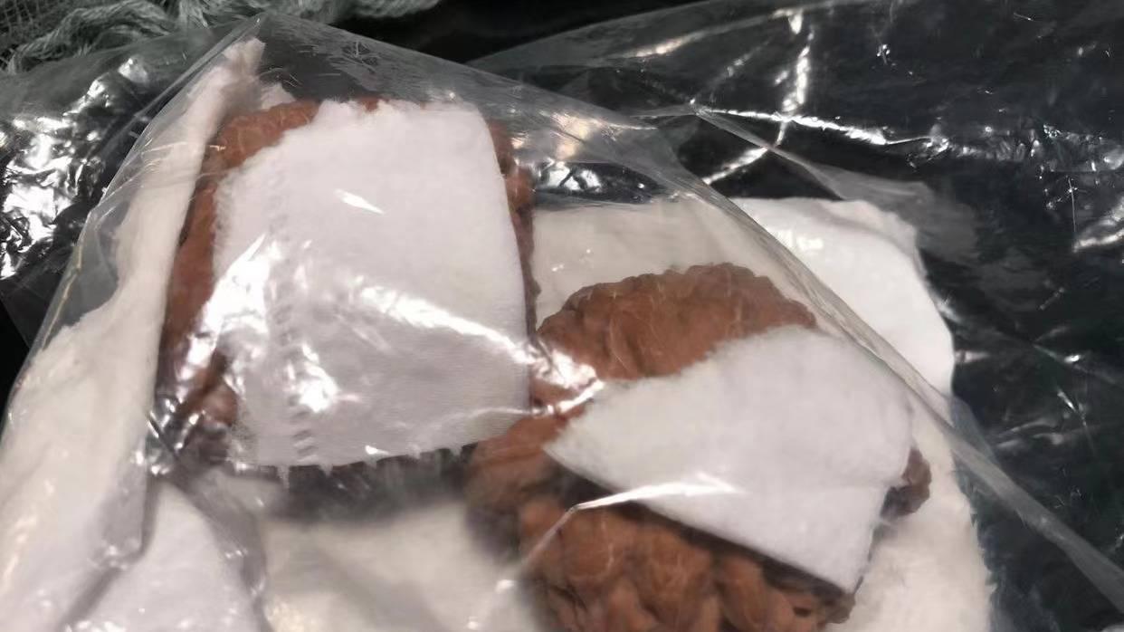 文玩核桃|又到了文玩核桃开裂高发期，几种方法挽救您的核桃