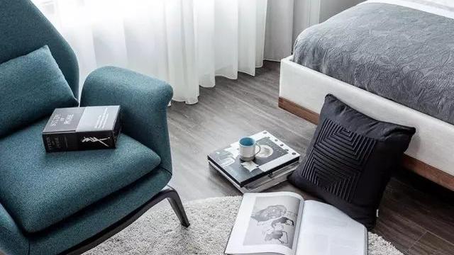 卧室到底该铺地板还是地砖？这下有答案了~