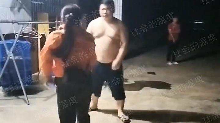 男子因工厂停工没事做，妻子竟离家出走：没听说让女人养男人的