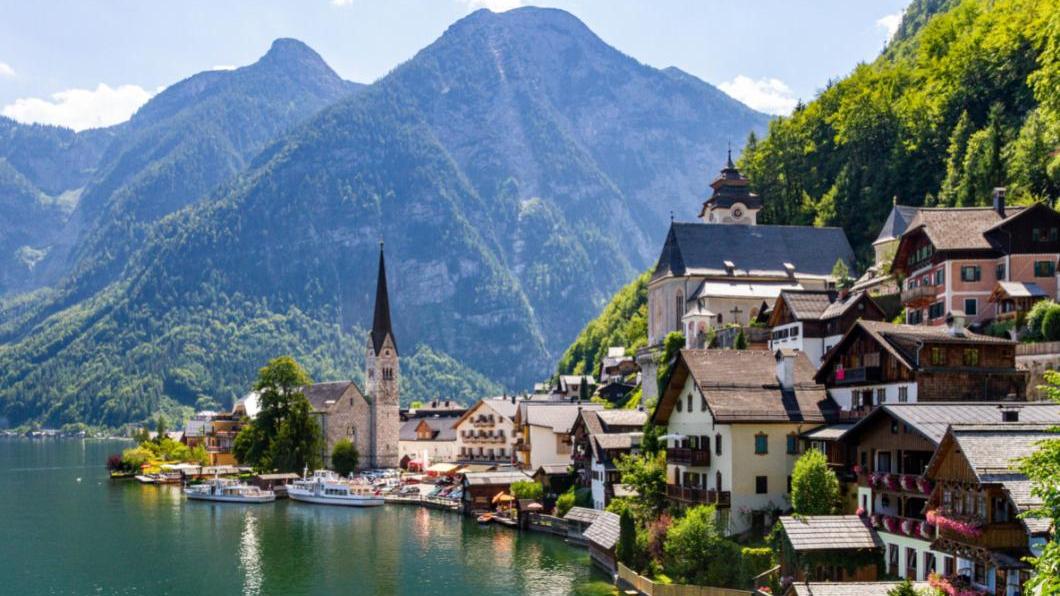 阿尔卑斯|奥地利拥有美丽的阿尔卑斯山脉，他的首都被评为是最适宜人类居住的地方