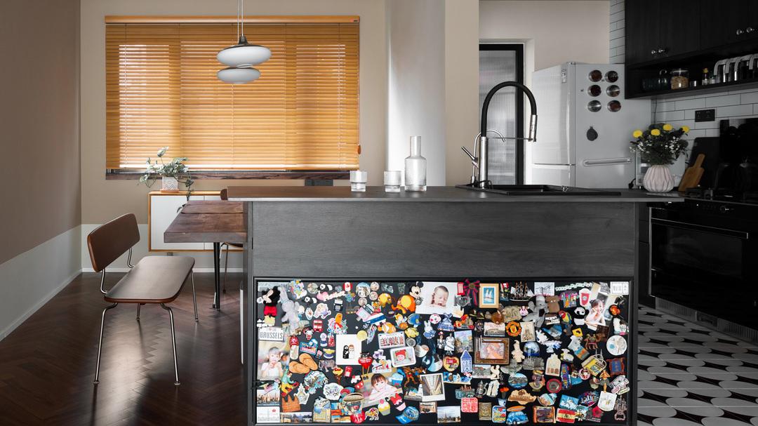 她家的玄关让人眼前一亮，全屋混搭也好看，温馨复古，治愈感满满