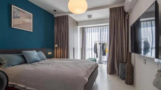 老婆把主卧阳台“内扩”1m宽！挤出阳光衣帽间，全屋太温馨！干货