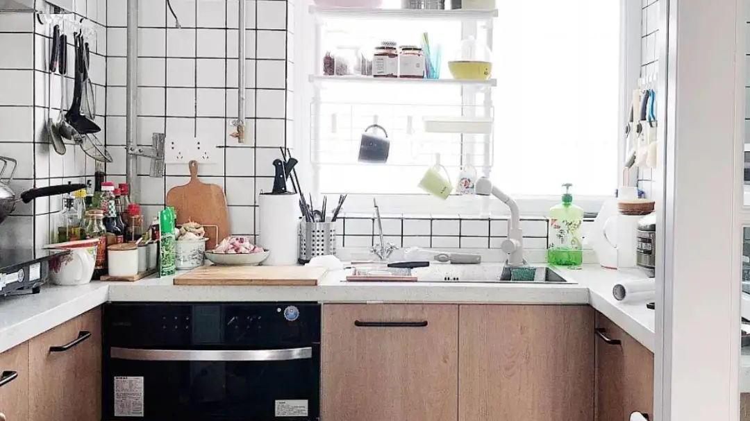 三房两厅不懂如何装修？看看这套新房，简约又舒适，忍不住晒晒！