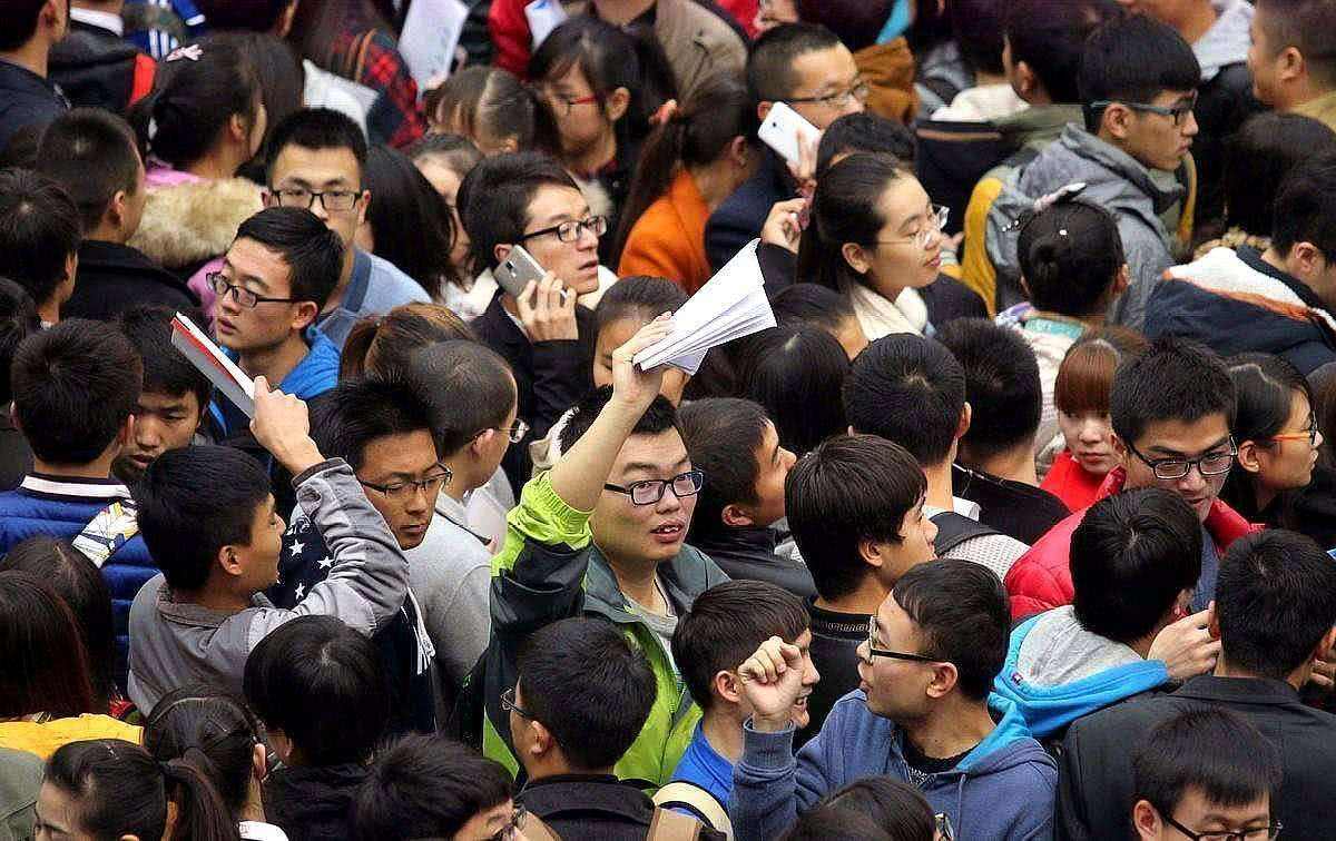 求职|研究生毕业之后，我彻底找不到工作了，如今的年轻人，就业有多难