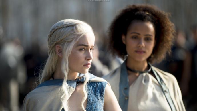 权力的游戏|《权利的游戏》，拥有宏伟的人物情节设定，高超的特效画风