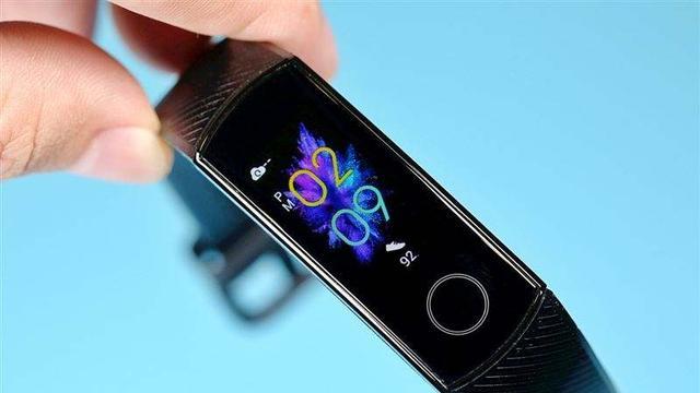 传感器|荣耀手环5上市已三年  为何仍是同类产品中的佼佼者