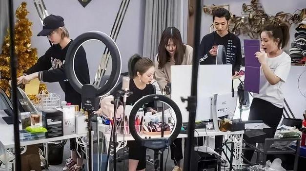 meta|直播带货已经成过去，下一个千亿级的市场来临：罗永浩已经入局