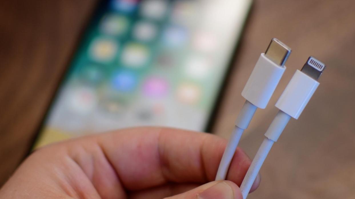 苹果|苹果闪电基座“停产”，一项新决定即将落实，有望更换USB-C！