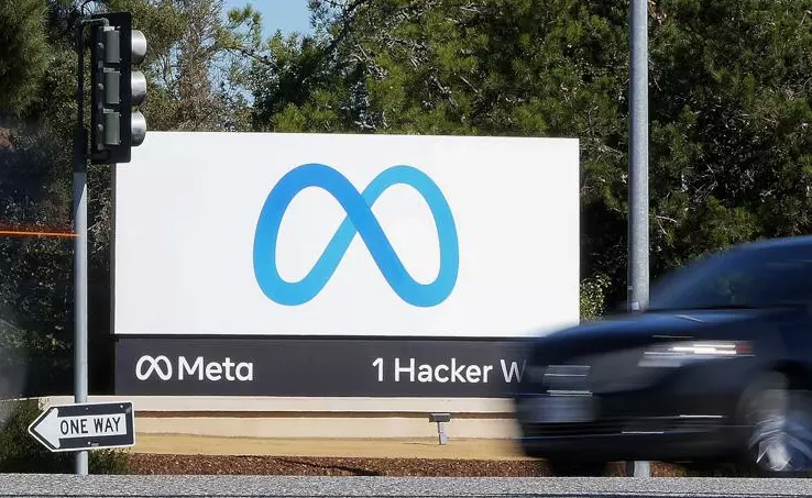 裁员|美国掀起裁员潮！H-1B员工无处可去！至少一半人无法及时找到工作