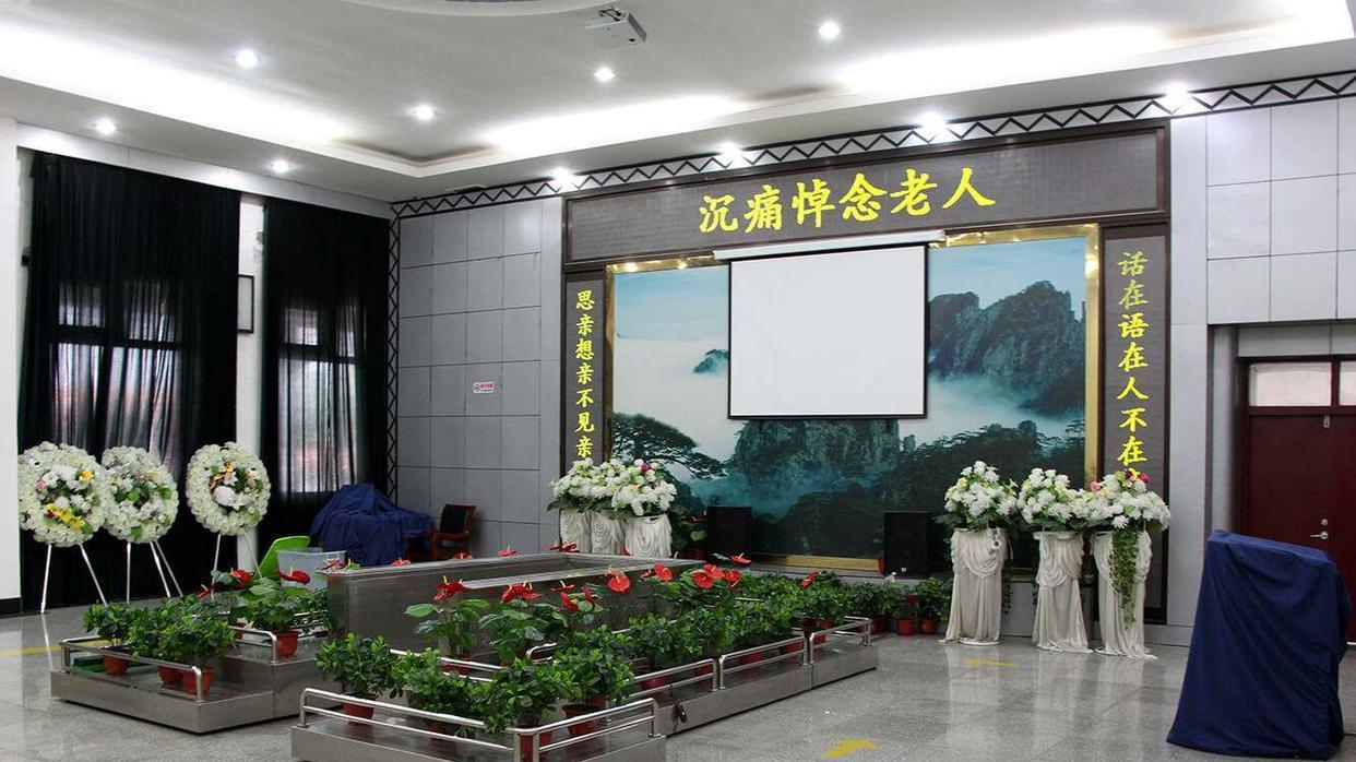 招聘|殡仪馆面向社会招人，有员工分享自己的薪资，有没有让你心动？