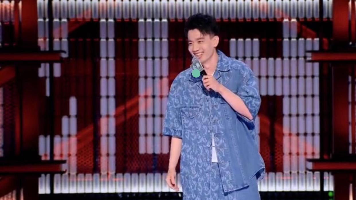 庞博|《脱口秀大会》庞博回忆十八岁的自己，鲁豫：看嗨了会流泪