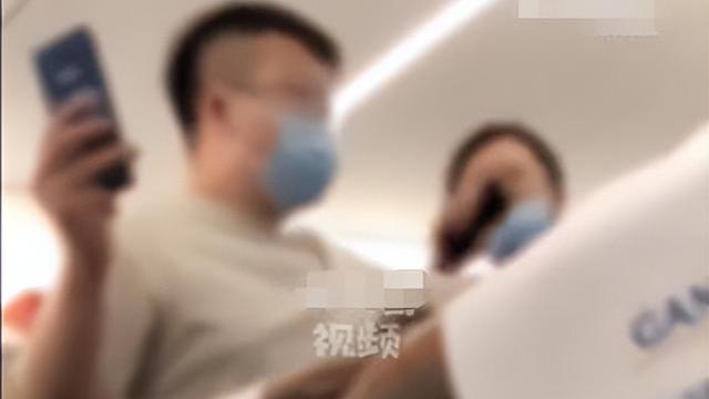 孩子高铁上吵闹，女生提醒被仨家长怼：没有法律限制我们不能喊
