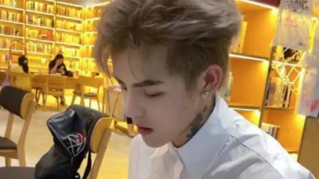 李易峰|李易峰塌房之后，遭韩安冉殷世航等网红调侃，网友：破鼓万人捶？