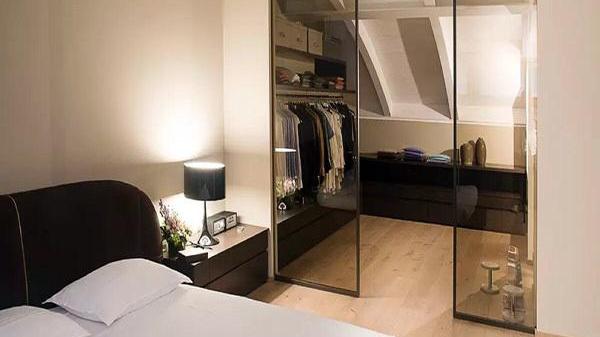 主卧卫生间改成衣帽间好吗，改之前，这4个问题需要考虑清楚