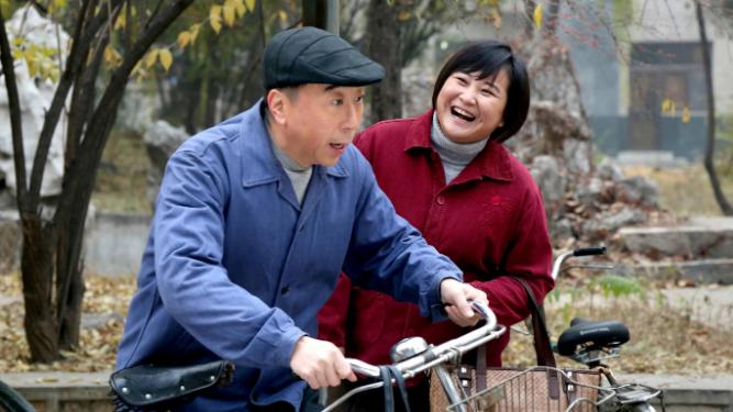 贾玲|当年贾玲转型拍综艺，师父冯巩却很生气：“像什么样子！多弄点相声作品多好”